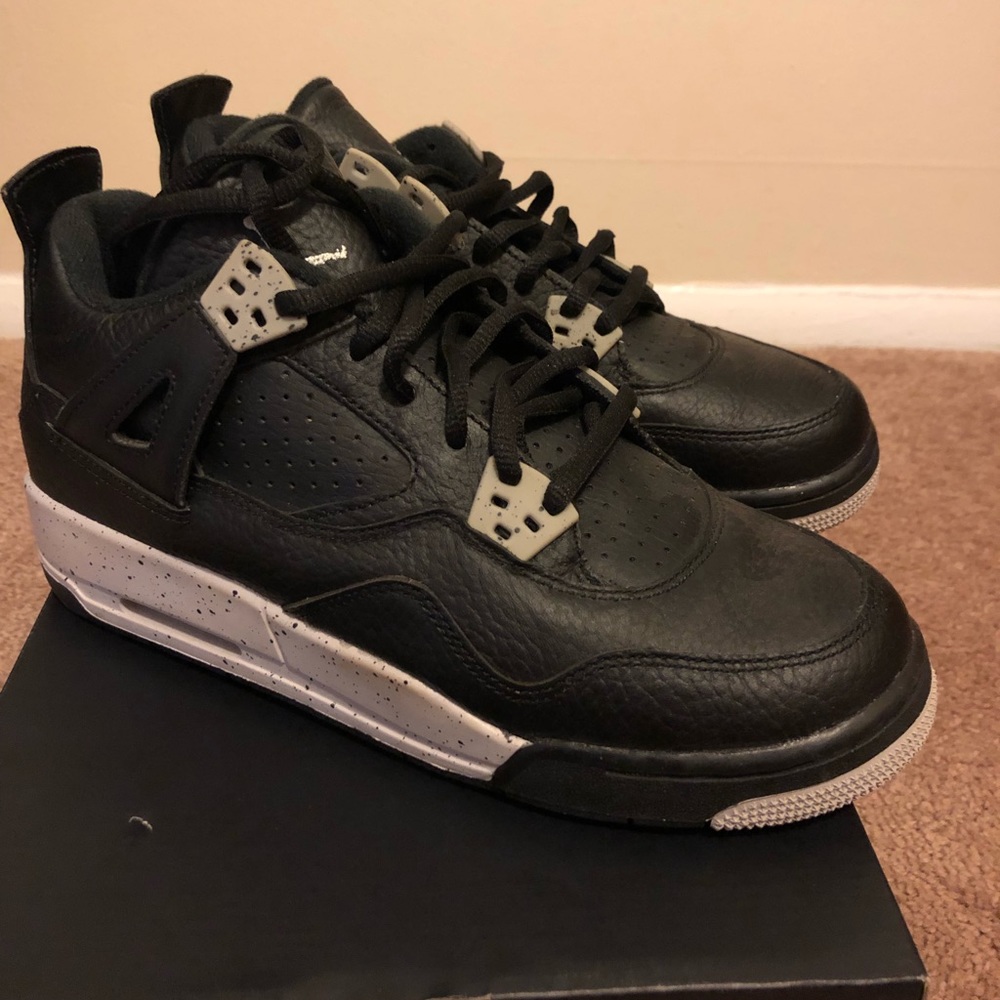 Jordan 5s “Oreos” size 5.5 youth